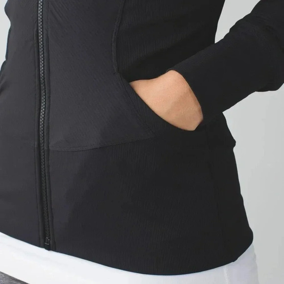 Lululemon In Flux Black Reversible Athletic Jacket - Picture 5 of 15